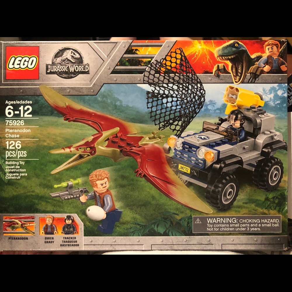 UNOPENED 126pcs Jurassic World LEGO box